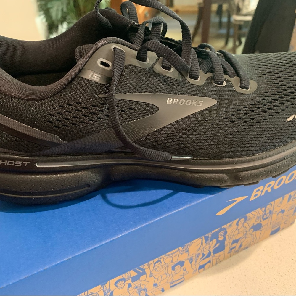 Brand New Brooks Ghost 15's Women's size 9, B Width. Black/Black